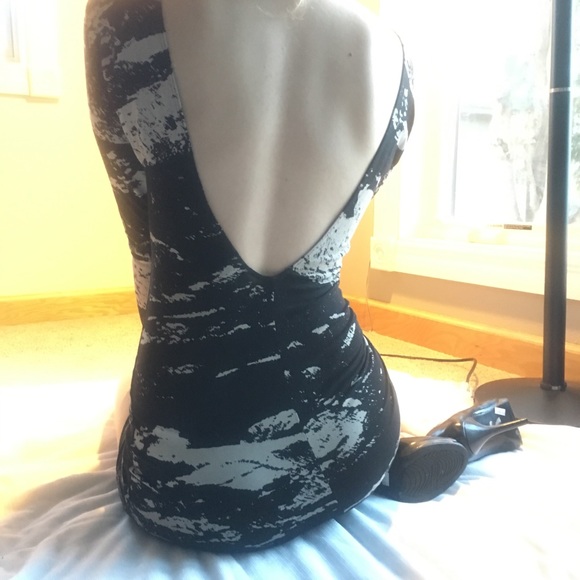 Sexy H&M Divided Low Open Back Bodycon Dress Size XS - Picture 4 of 7